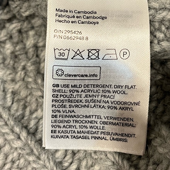 H&M – CHUNKY TURTLENECK SWEATER – SIZE S - Picture 6 of 8